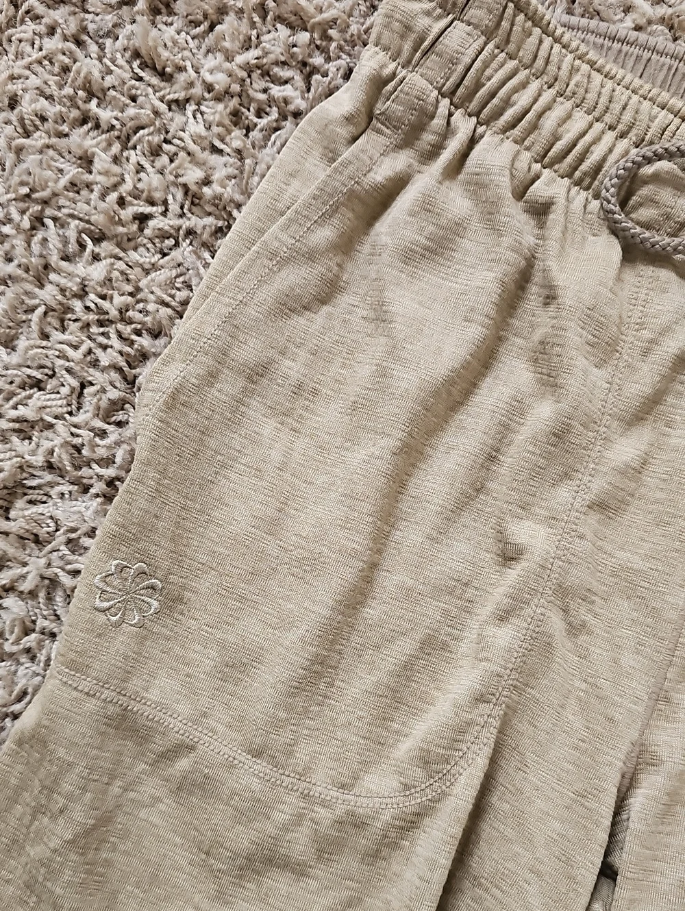 Nike Yoga Joggers Dri-Fit Small Pants Pull On Workout NEVER WORN